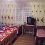 на гірському схилі شقة *