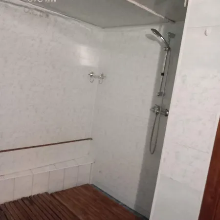 на гірському схилі Apartment Slavske