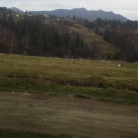 на гірському схилі アパート スラブスク