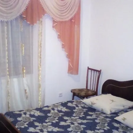 アパート на гірському схилі *